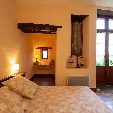 Casa vacanze Maison De Village Charmante Près Villefranche Du Périgord, Animaux Acceptés, Internet Inclus - Fr-1-616-162 Loubejac